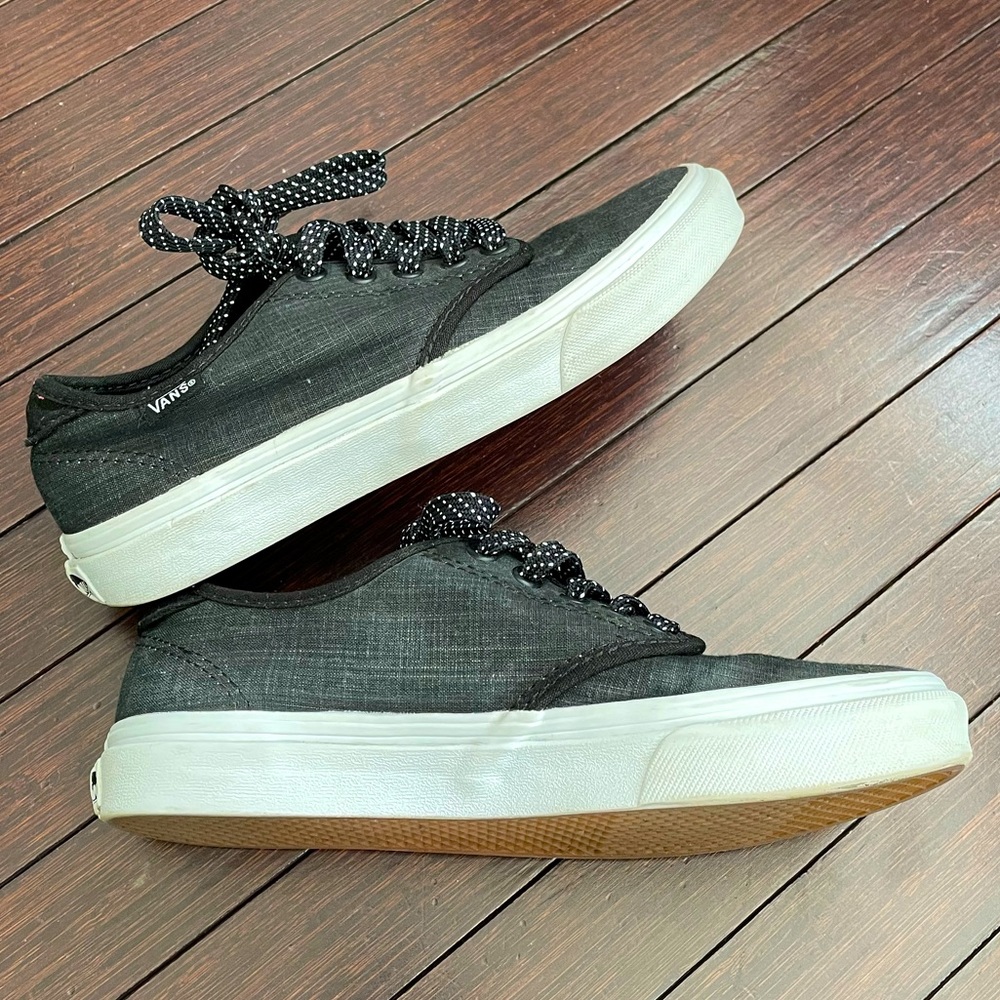 Vans Classic Low Top Skate Sneakers Shoes - Picture 6 of 8